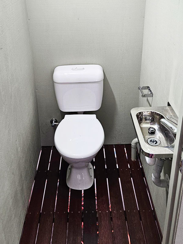 Mobile Toilet Powder Room for Work Sites